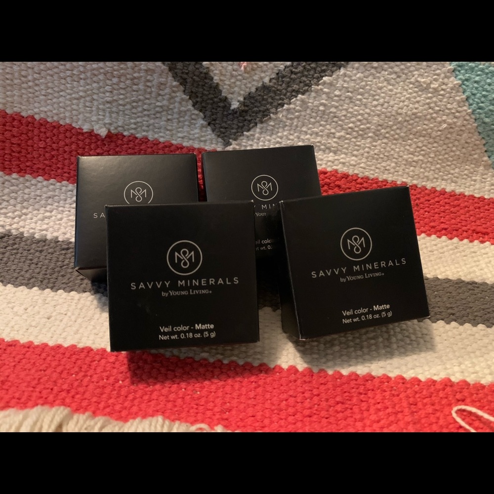 Set of 4 Young Loving Setting Powder